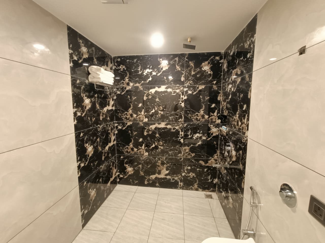 Bathroom, vanity