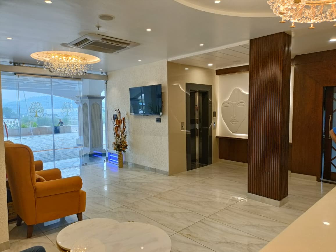Lobby seating